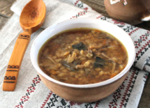 Суп с перловкой и грибами - рецепт в мультиварке