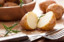Запеченная картошка в фольге - рецепт в мультиварке