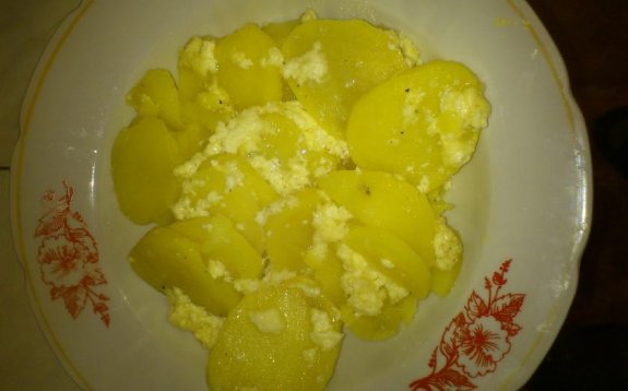 Картофель в молоке под сыром в мультиварке3